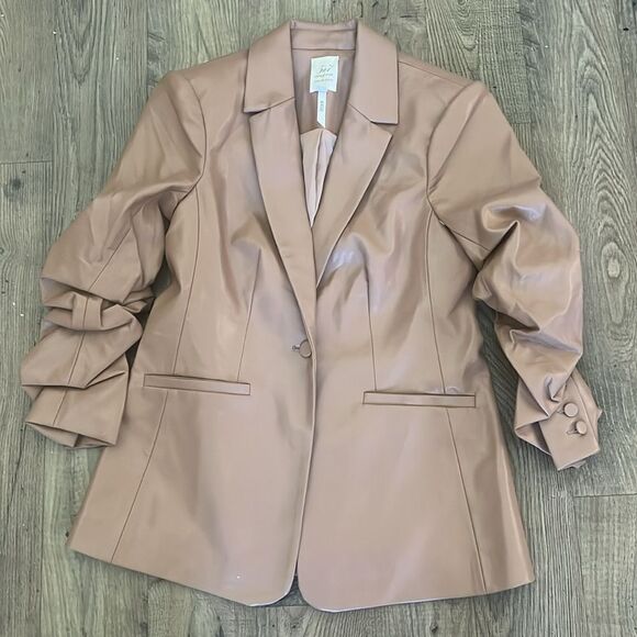 CINQ À SEPT   Kylie Faux Leather Blazer‼️ - Picture 2 of 3
